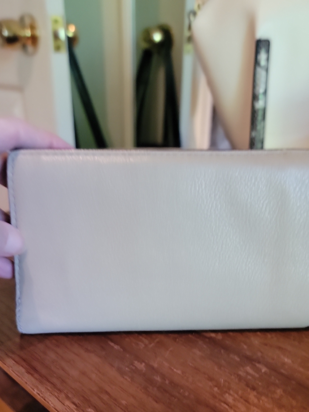 Michael Kors Cream Leather Continental Wallet with Gold MK Emblem - Picture 8 of 11
